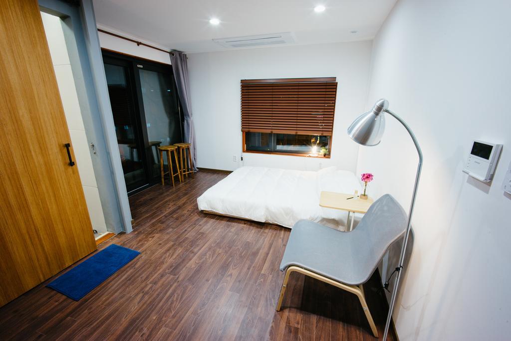 Morning Dew Guesthouse 釜山広域市 エクステリア 写真