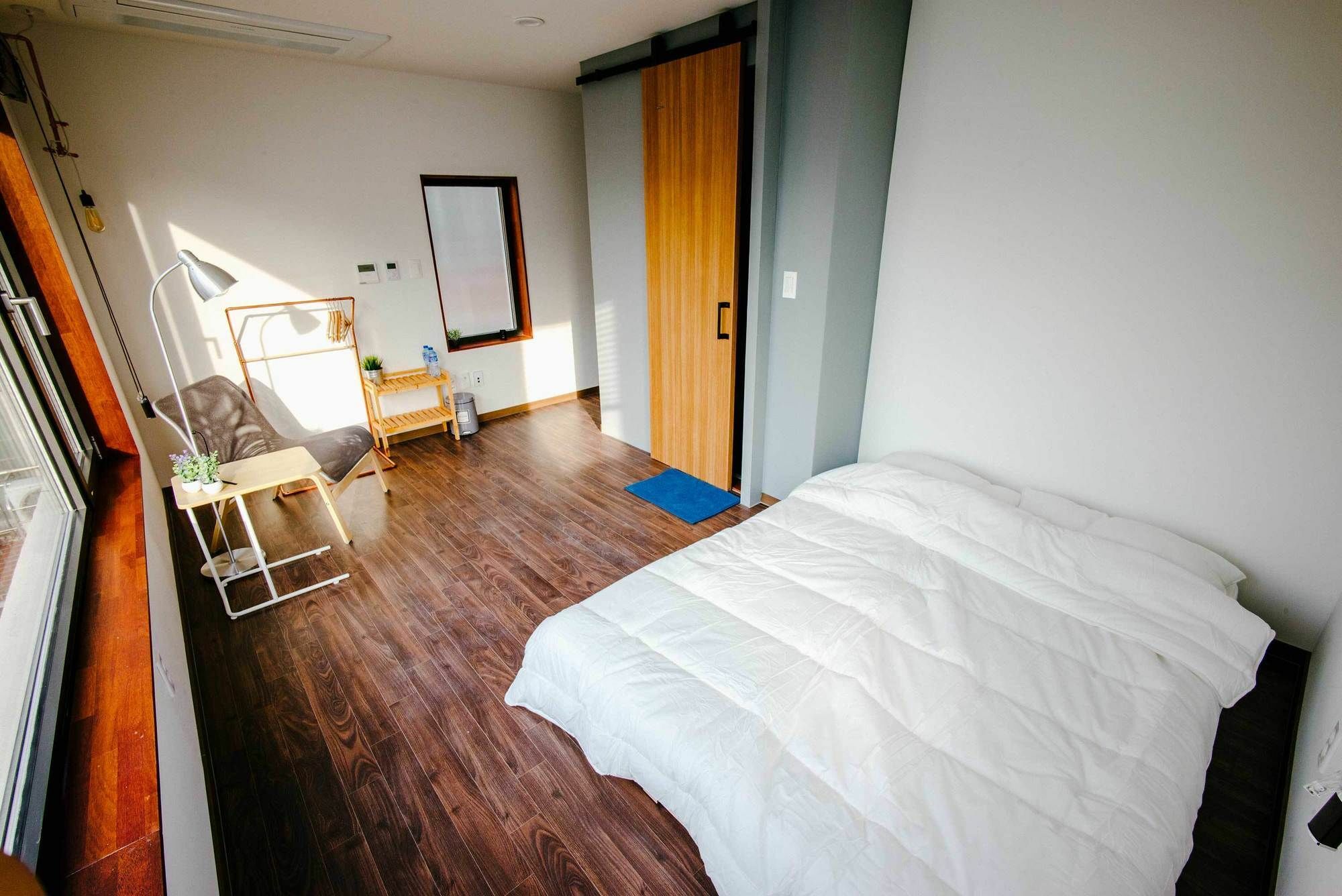 Morning Dew Guesthouse 釜山広域市 エクステリア 写真