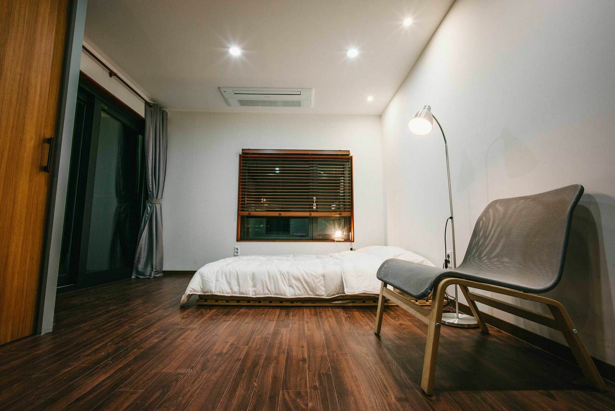 Morning Dew Guesthouse 釜山広域市 エクステリア 写真