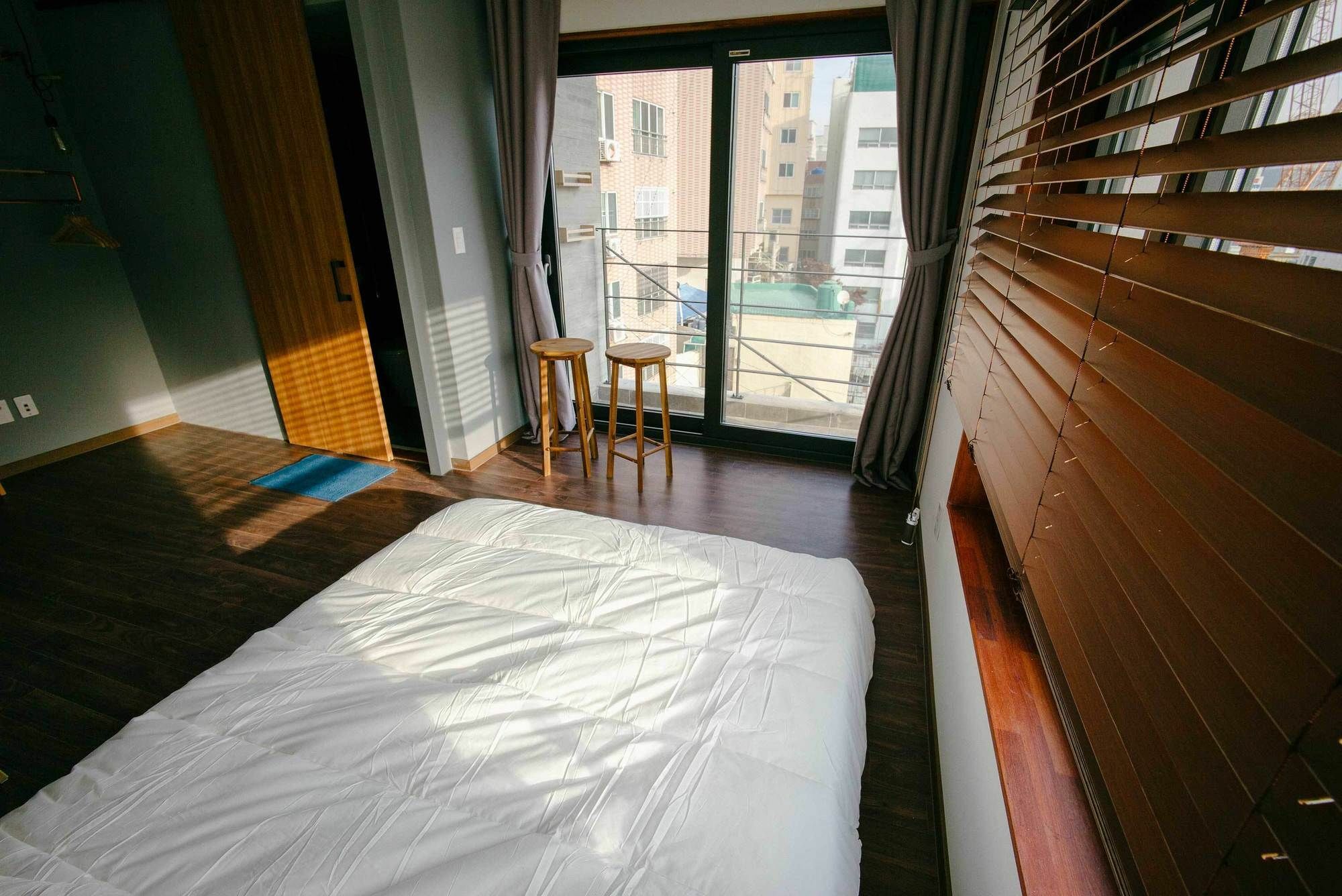 Morning Dew Guesthouse 釜山広域市 エクステリア 写真